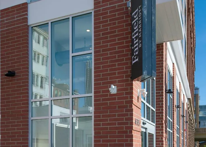 Hotel Fairfield By Marriott Downtown Pittsburgh