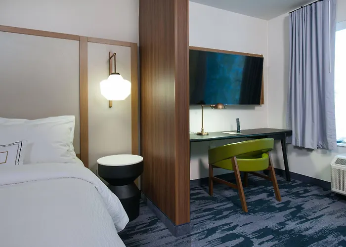 Hotel Fairfield By Marriott Downtown Pittsburgh