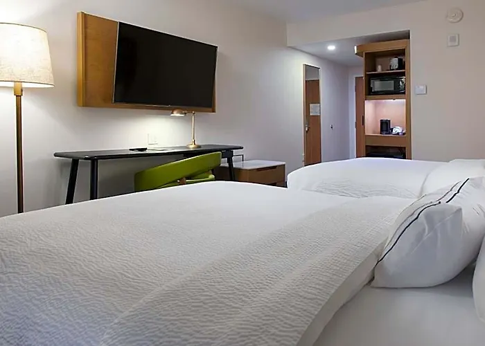 Hotel Fairfield By Marriott Downtown Pittsburgh
