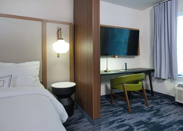Fairfield By Marriott Downtown Hotel